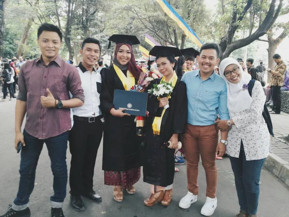 Anak UGM Memang Kelihatan Biasa Saja. Tapi Mereka Calon Menantu Terbaik yang Ibumu Bisa Punya