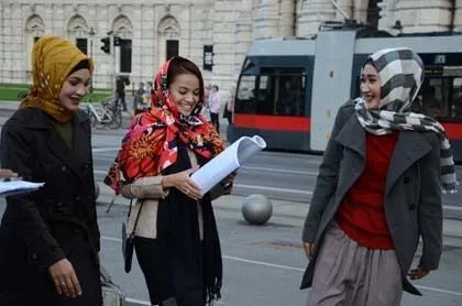 Maafkan Aku Karena Belum Siap Untuk Memakai Hijab 19