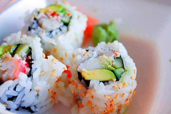 5 Resep Sushi Simpel Sederhana ala Rumahan 7
