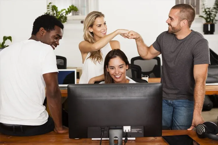 Mana yang Lebih Menguntungkan -- Join ke Startup Atau Langsung ke Perusahaan Besar? 12