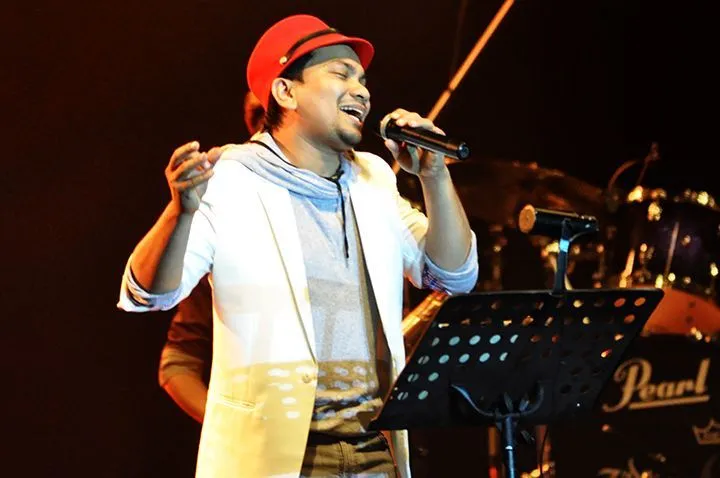 25 Alasan kenapa Cowok yang Bisa Main Musik itu Seksi Abiiiis! 31