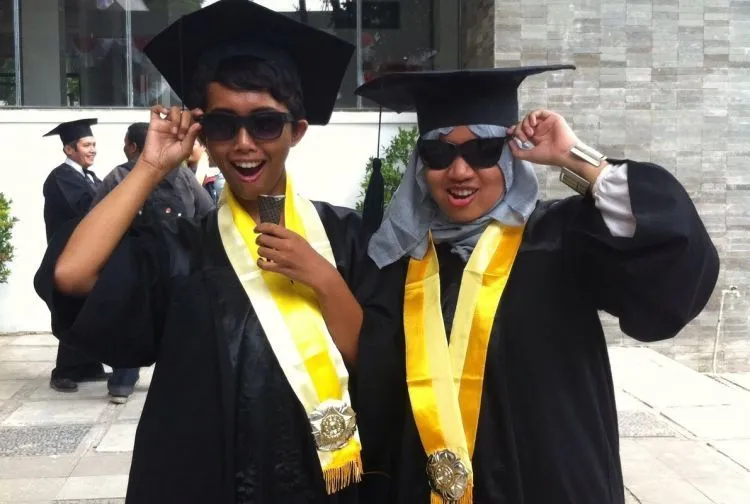 13 Pengalaman Ini Pasti Pernah Dilalui oleh Semua Mahasiswa di Hari Pertama Kuliah 12