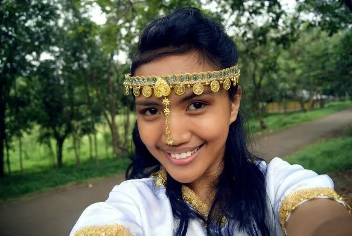 4 Beauty Blogger Indonesia yang Layak Kamu Ikuti -- Karena Cantik Itu Gak Harus Putih, Tirus, dan Tinggi 10