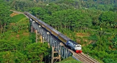 8 Fakta Unik Kereta Api Matarmaja ini Mampu Menarik Perhatianmu untuk Tahu Lebih Banyak
