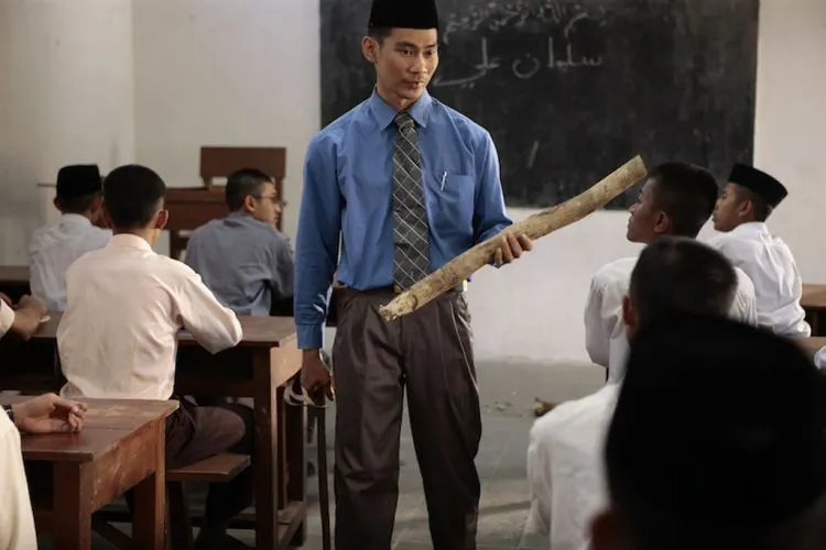 11 Alasan Kenapa Cowok Lulusan Pesantren Itu Calon Imam yang Diutus Untuk Menyempurnakanmu 14