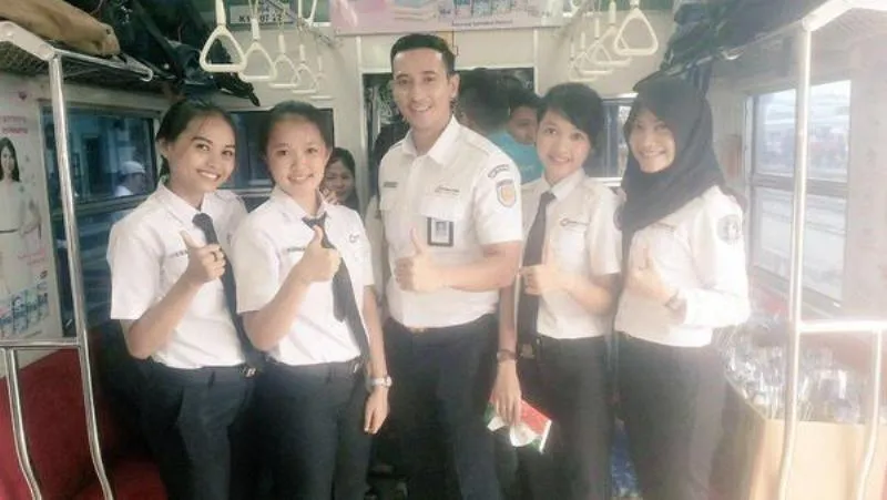 11 Hal yang Mutlak Menobatkan Kamu, Para Karyawan BUMN, Sebagai Calon Menantu Idaman