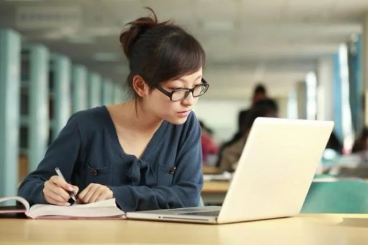 7 Kiat yang Layak Dicoba Agar Skripsimu Selesai Dalam Satu Semester Saja 9