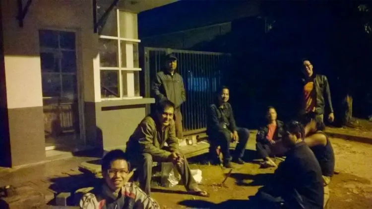 Yaelah, Pak... Belain Ceweknya Aja Susah Apalagi Mau Bela Negara 18