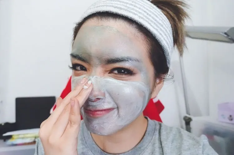 6 Cara Paling Proper Membersihkan Muka, Biar Wajahmu Bersih dan Segar Tiap Harinya 10