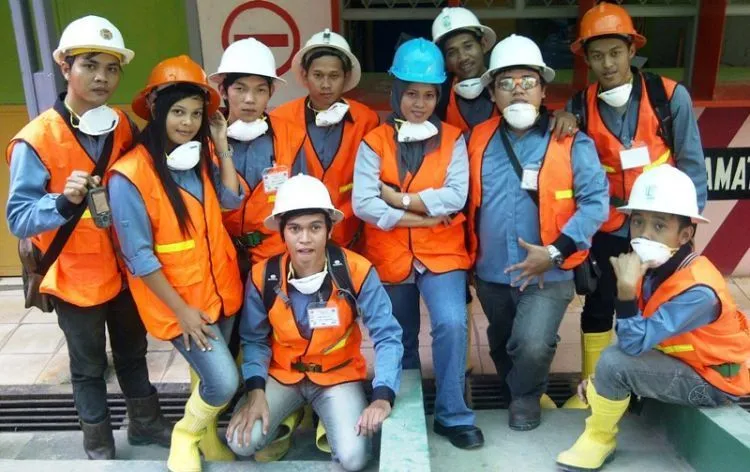 11 Hal yang Mutlak Menobatkan Kamu, Para Karyawan BUMN, Sebagai Calon Menantu Idaman 19