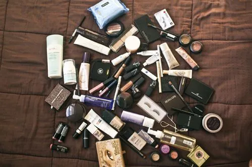 Kalau Selama Ini Kamu Hanya Berani Pakai Lipbalm & Bedak Bayi, Baca Deh 7 Tips Makeup Untuk Pemula Ini! 8