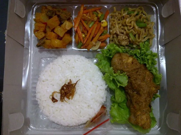 13 Pengalaman Sebagai Penghuni Kontrakan yang Mendefinisikan Serunya Hidup di Perantauan 23