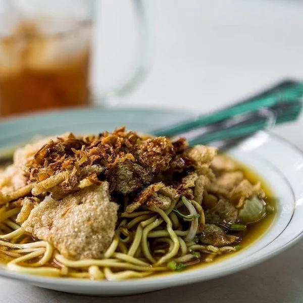 14 Surga Kuliner Tersembunyi yang Bisa Kamu Temui Saat Blusukan ke