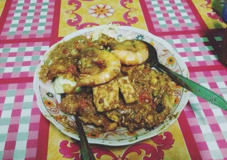 14 Surga Kuliner Tersembunyi yang Bisa Kamu Temui Saat Blusukan ke