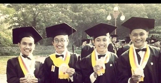 Lima Alasan Keuntungan Pacaran Sama Anak Sejarah