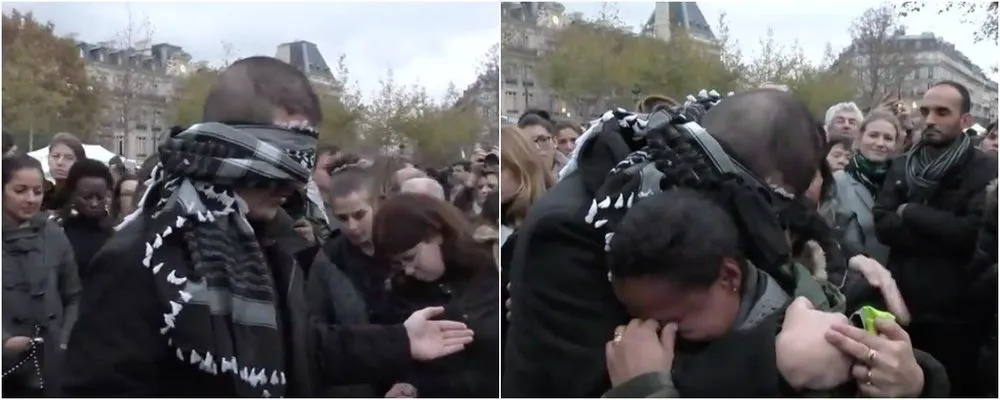 “Aku Mempercayaimu, Apa Kamu Juga Percaya Padaku?” Ujar Pria Muslim di Tengah Kerumanan Warga Paris yang Berduka
