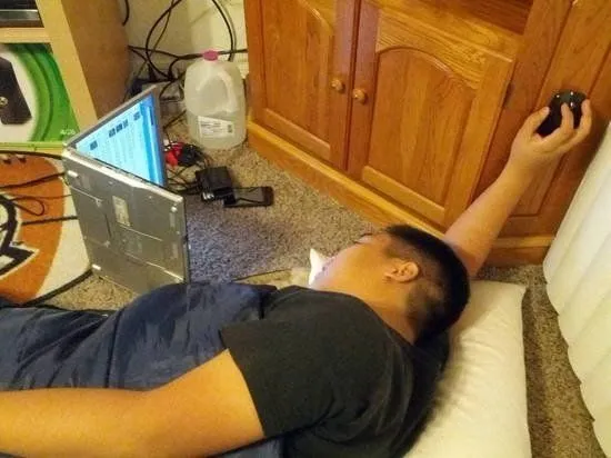 15 Hal yang Cuma Dipahami Homebody, Anak Rumahan yang Ogah Banget Kalau Diajak Keluar 23