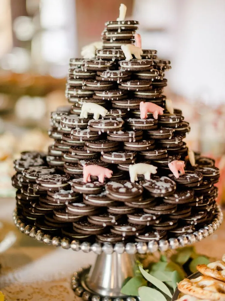 Saat Wedding Cake Sudah Terlalu Biasa, 7 Pengganti Ini Bisa Membuat Resepsimu Tetap Istimewa 15
