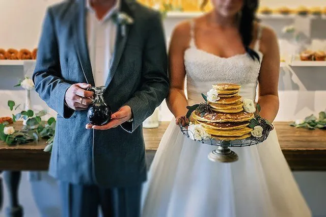Saat Wedding Cake Sudah Terlalu Biasa, 7 Pengganti Ini Bisa Membuat Resepsimu Tetap Istimewa 10