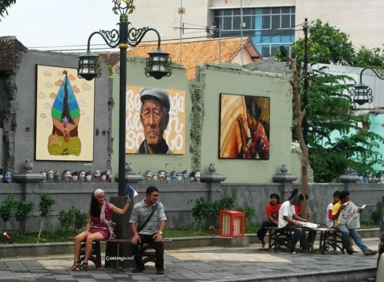 Tanpa Perlu Banyak Biaya, 12 Lokasi Foto di Solo Ini Bakal Bikin Momen Preweddingmu Tak Terlupa 14