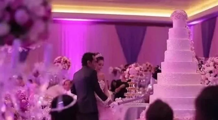 Jika Resepsi Itu Sekadar Berbagi Kebahagiaan, Tamu-tamu Boleh Dong Datang Tanpa Kado Atau Amplop Sumbangan? 15