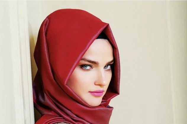 9 Cara Menjaga Rambut Tetap Sehat, Walaupun Kamu Berhijab 14
