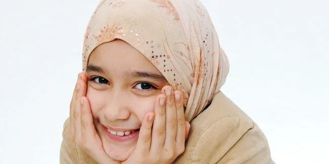 9 Cara Menjaga Rambut Tetap Sehat, Walaupun Kamu Berhijab 16