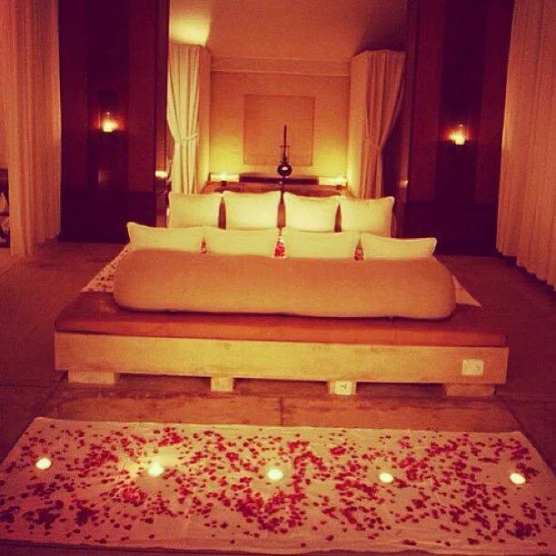 10 Dekorasi Kamar Pengantin Unik yang Bisa Kamu Nikmati Bersama Pasangan Halalmu Nanti 16