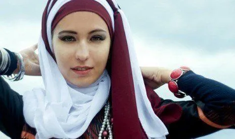 9 Cara Menjaga Rambut Tetap Sehat, Walaupun Kamu Berhijab 19