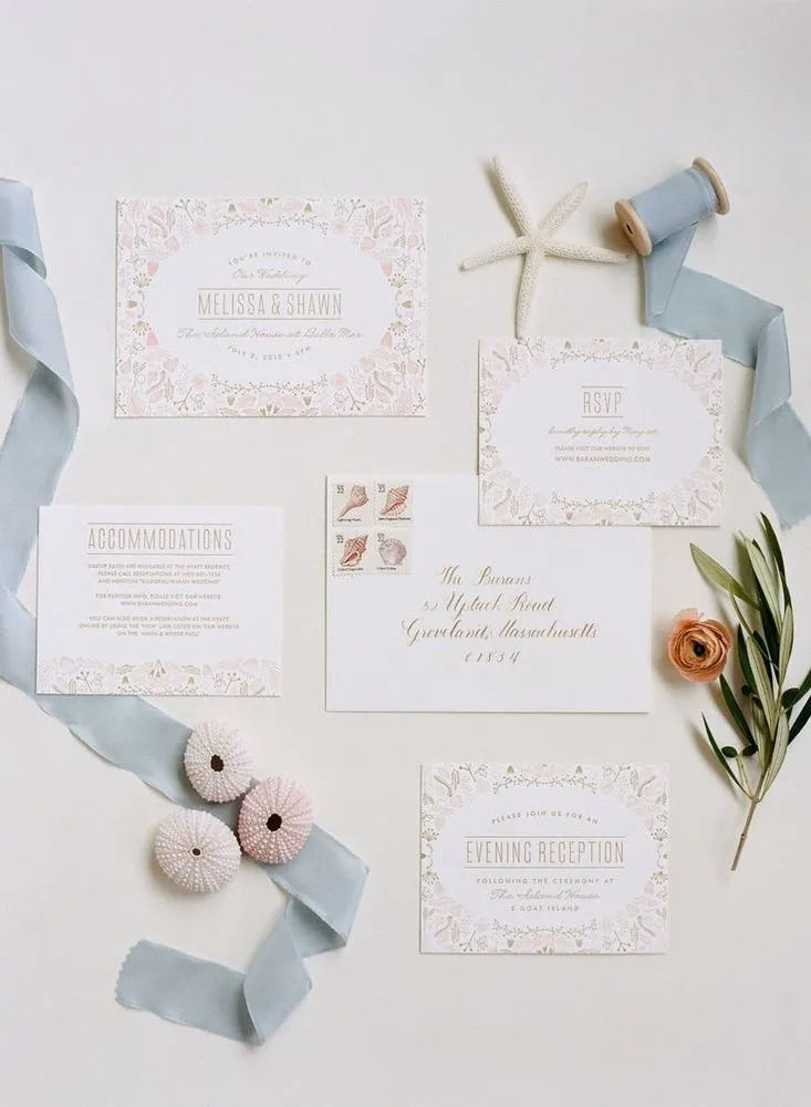 Mau Pernikahanmu Nanti Sempurna? 13 Desain Undangan Elegan Ini Bisa Jadi Inspirasi! 21