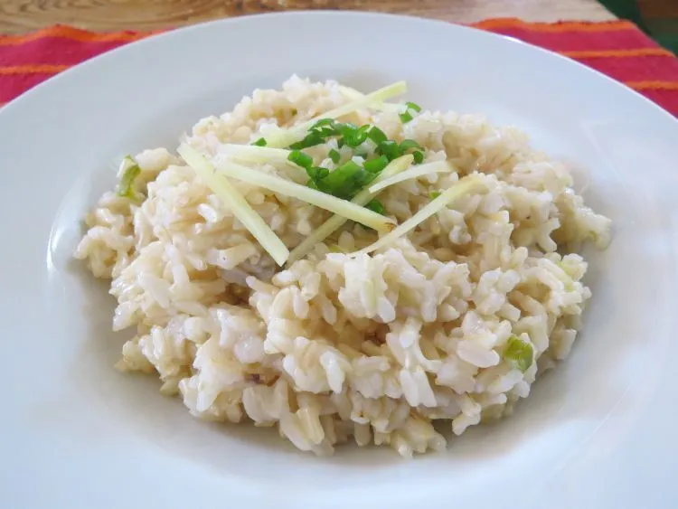 9 Bahan Simpel + Rice Cooker = Nasi Putih Praktis yang Beda Dari Biasa. Mau Coba? 10