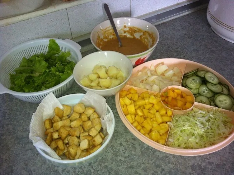 Saat Melancong Ke Jakarta, Sempatkan Mencicipi Kuliner Betawi yang Rasanya Asli Juara! 28