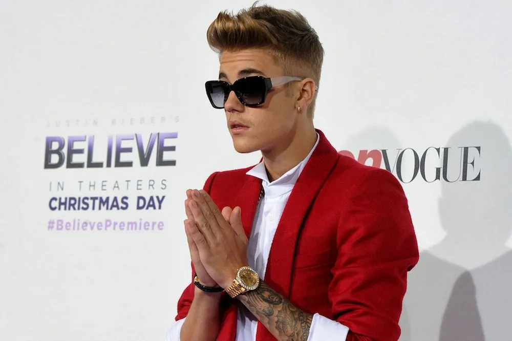 5 Hal yang Bikin Album Purpose Bieber Lebih Manusiawi. Bagus. Nggak Alay Lagi