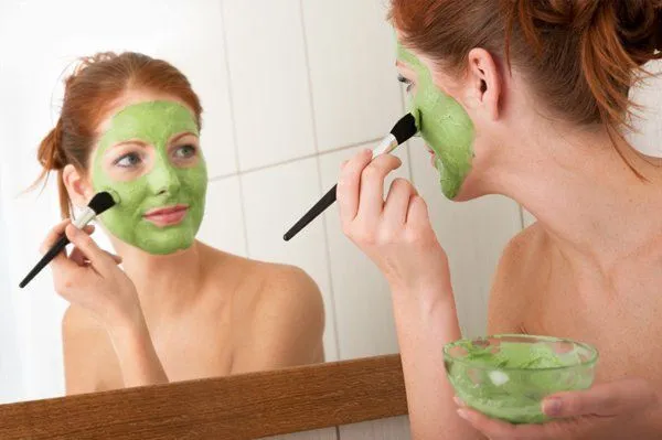 7 Skin Care Routine yang Menjaga Kecantikan -- Bahkan Untukmu Cewek yang Nggak Suka Dandan 12