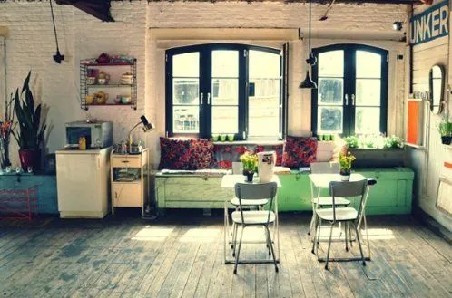 8 Furnitur Menarik yang Bisa Jadi Inspirasi, Untuk Rumah Vintage Cantikmu di Masa Nanti 12