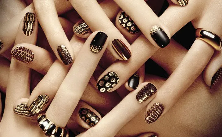 15 Nail Art Simple & Elegant, Buat Sendiri di Kukumu