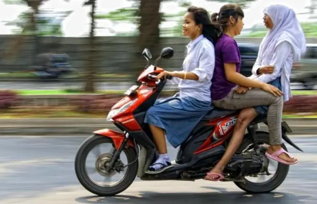 9 Sikap Cewek yang Paling Menunjukkan Sifat Anggun dan Classy di Mata Kaum Adam 17