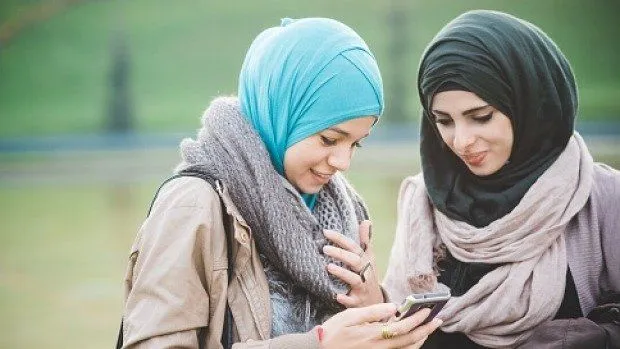 Jika Kamu Penasaran, Ini Mungkin Bisa Menjelaskan Kenapa Banyak Cewek Muslim Tak Berjilbab 11