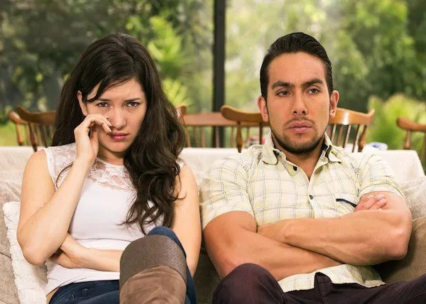 6 Tanda Kalau Cintamu Masih Sebatas 'Cinta Monyet' Saja. Belum Dewasa! 12
