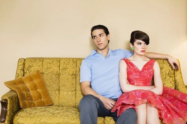 6 Tanda Kalau Cintamu Masih Sebatas 'Cinta Monyet' Saja. Belum Dewasa! 7