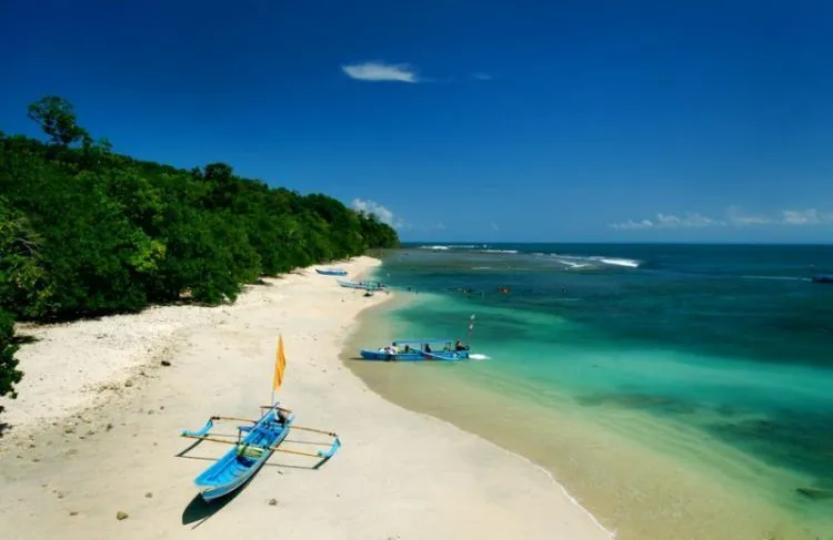Daftar Teluk di Pulau Jawa yang Keren & Mempesona 17