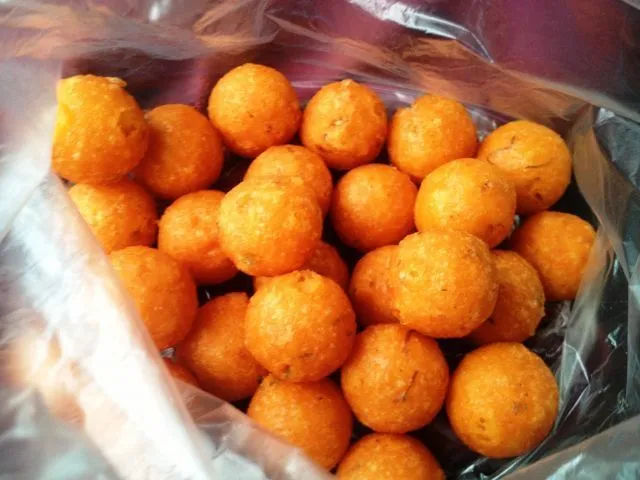 https://wisatamurahpadang.wordpress.com/kuliner/sala-lauak/