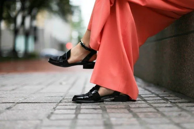 Demi Penampilan yang Paripurna, 7 Jenis Sepatu Ini Wajib Cewek-cewek Punya! 11