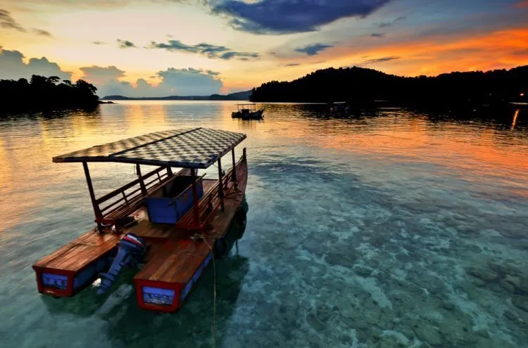 9 Destinasi Ini Tepat Dijadikan Tempat Mengenal Pasangan Lebih Dalam, Sebelum Naik ke Pelaminan 12