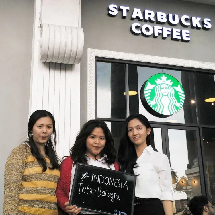 8 Anak Muda yang Memberi Jari Tengah Pada Teror Jakarta. Indonesia Harus Tetap Bahagia 4