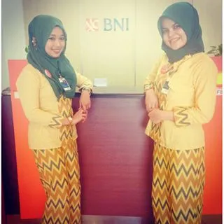 Curhatan Para Cewek Frontliner Bank. Mulai Dari Jadi Pintar Dandan Hingga Diomelin Nasabah 21