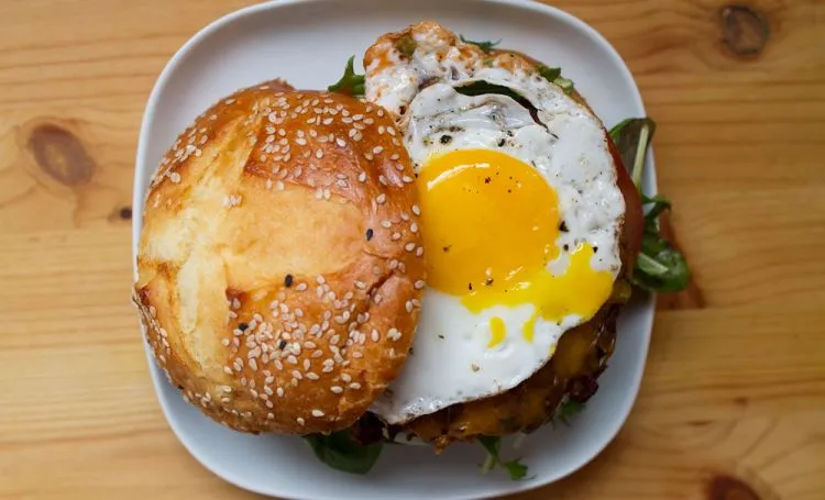 7 Resep Burger yang Lezat di Lidah dan Bisa Dibuat dengan Biaya Maksimal Rp15.000 Aja 10