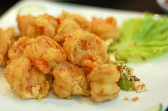 Nggak Cuma Buat Lauk Nasi Aja, 8 Resep Ini Bikin Telur Asinmu Jadi Istimewa! 10
