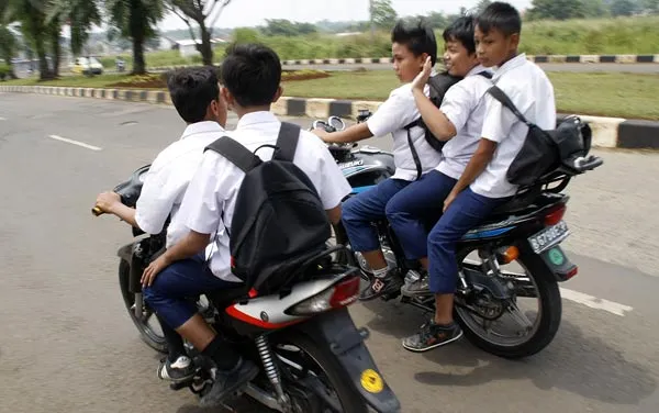 Kalau Ingat 10 Momen Konyol Ini, Rasanya Pengen Balik Ke Sekolah Lagi... 14