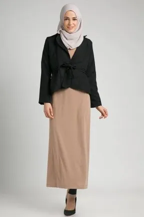 7 Referensi Rok dan Dress Lucu Untuk Kamu, Cewek Berhijab yang Nggak Suka Pakai Celana 9